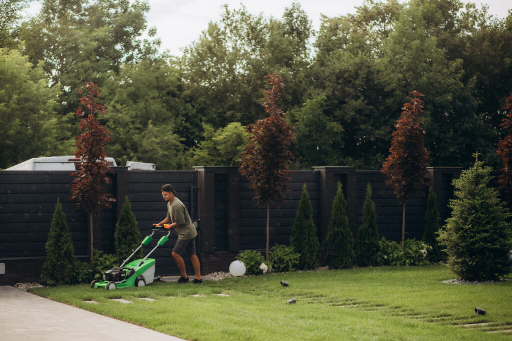 Weekly Lawn Mowing Service