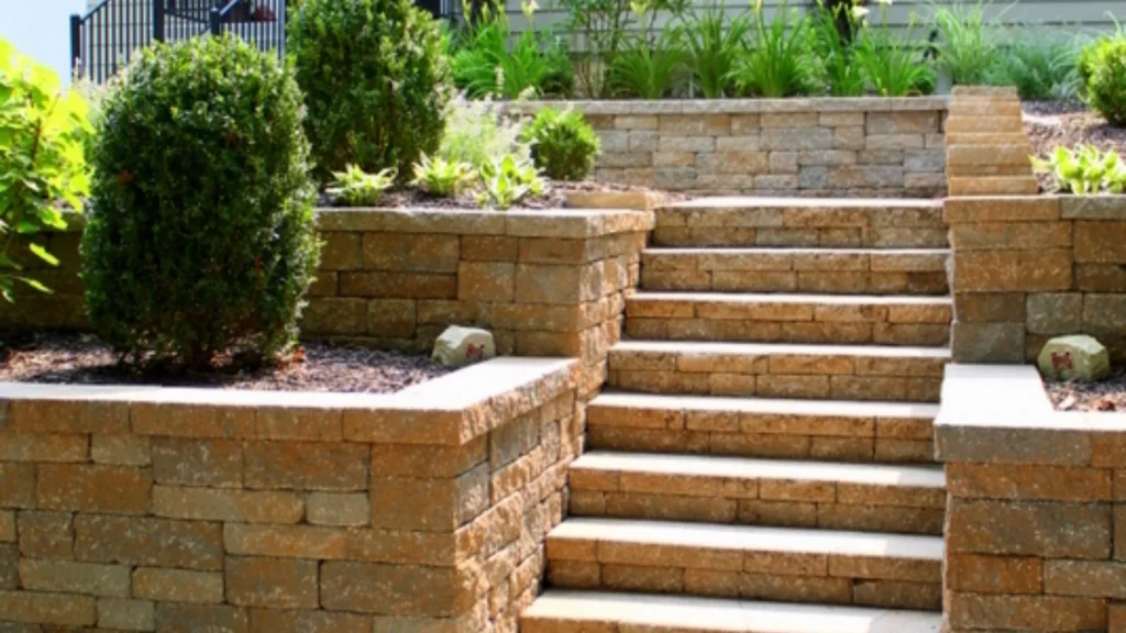 banner-outdoor-steps-between-retaining-wall